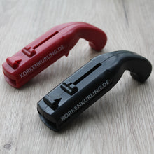 Lade das Bild in den Galerie-Viewer, Kronkorken Pistole - Lustiger Flaschenöffner (ab 2 Stk. - jeweils nur 4,99€) - KorkenKurling